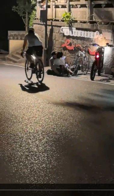 杭州骑行圈吃瓜原视频,揭秘吃瓜视频背后的真相与争议