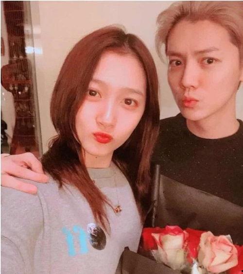 关晓彤吃瓜上热搜的视频,热搜榜上再添新话题 第3张 关晓彤吃瓜上热搜的视频,热搜榜上再添新话题 第3张