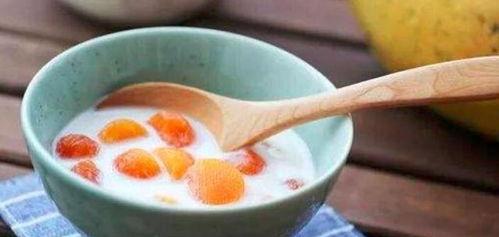 手捣吃瓜饮品怎么做视频