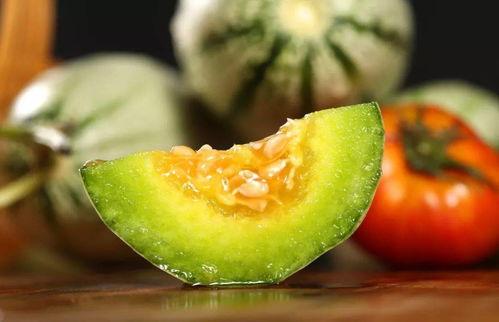 小兔子吃羊角蜜瓜视频教程,小兔子教你轻松学会吃羊角蜜瓜  第2张